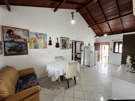 Imagem Casa com 3 Quartos à Venda, 440 m² em São João Do Rio Vermelho - Florianópolis Imagem Casa com 3 Quartos à Venda, 440 m² em São João Do Rio Vermelho - Florianópolis