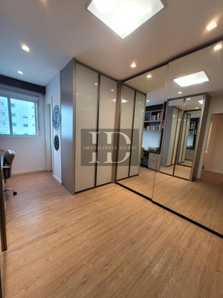 Imagem Apartamento com 4 Quartos à Venda, 135 m² em Centro - Balneário Camboriú Imagem Apartamento com 4 Quartos à Venda, 135 m² em Centro - Balneário Camboriú