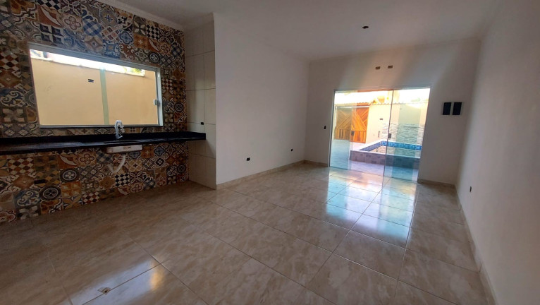 Imagem Casa com 2 Quartos à Venda,  em Jardim Das Palmeiras - Itanhaém