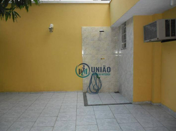 Imagem Casa com 3 Quartos à Venda, 220 m² em Santa Rosa - Niterói Imagem Casa com 3 Quartos à Venda, 220 m² em Santa Rosa - Niterói