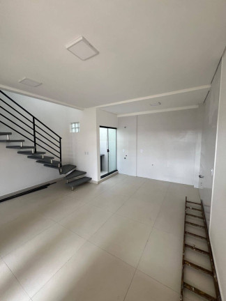 Imagem Sobrado com 2 Quartos à Venda, em Itacolomi - Balneário Piçarras Imagem Sobrado com 2 Quartos à Venda, em Itacolomi - Balneário Piçarras