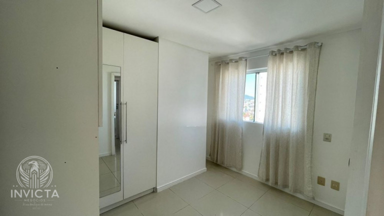 Imagem Apartamento com 3 Quartos à Venda, 100 m² em Centro - Balneário Camboriú Imagem Apartamento com 3 Quartos à Venda, 100 m² em Centro - Balneário Camboriú