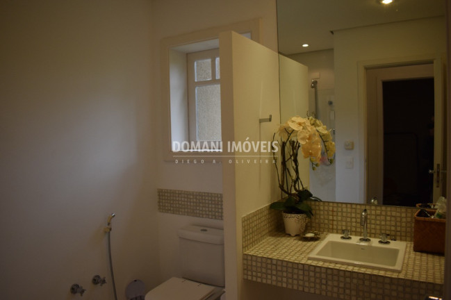 Imagem Casa com 6 Quartos à Venda, 800 m² em Região De Descansópolis - Campos Do Jordão