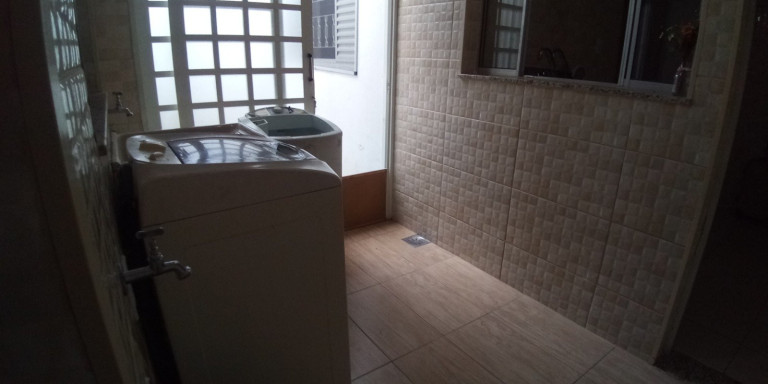 Imagem Casa com 4 Quartos à Venda, 202 m² em São Benedito - Guaratinguetá