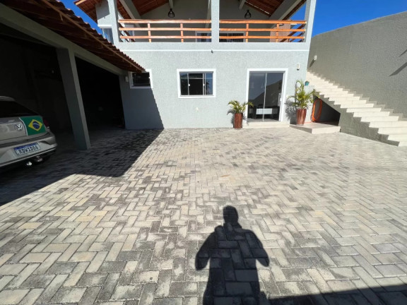 Imagem Casa com 3 Quartos à Venda, 250 m² em Uvaranas - Ponta Grossa