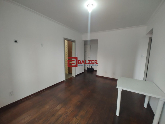 Imagem Apartamento com 2 Quartos à Venda, 70 m² em Centro - Florianópolis Imagem Apartamento com 2 Quartos à Venda, 70 m² em Centro - Florianópolis