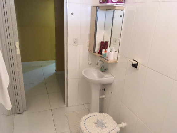 Imagem Casa com 2 Quartos à Venda, 250 m² em Taboão - Diadema