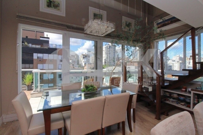 Imagem Imóvel com 1 Quarto à Venda, 160 m² em Higienópolis - Porto Alegre Imagem Imóvel com 1 Quarto à Venda, 160 m² em Higienópolis - Porto Alegre