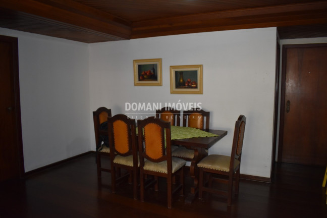 Imagem Imóvel com 2 Quartos à Venda, 96 m² em Região De Capivari - Campos Do Jordão Imagem Imóvel com 2 Quartos à Venda, 96 m² em Região De Capivari - Campos Do Jordão