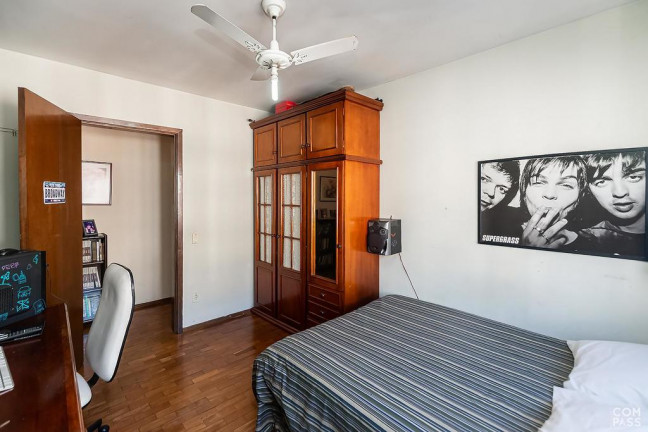 Imagem Apartamento com 2 Quartos à Venda, 84 m² em Menino Deus - Porto Alegre