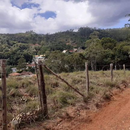 Terreno à Venda, 640 m² em Varginha - Nova Friburgo
