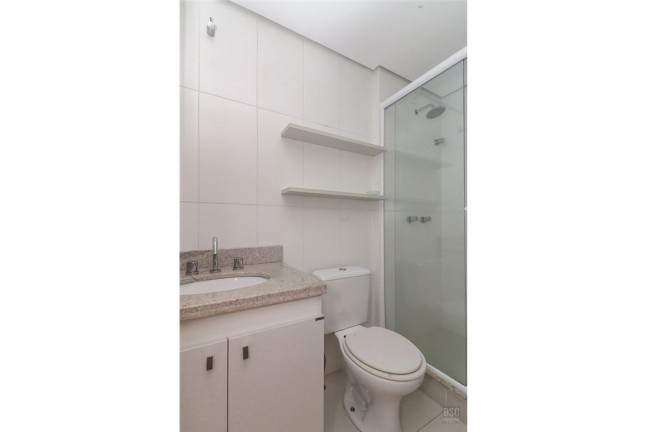 Imagem Imóvel com 2 Quartos à Venda, em Vila Nova - Porto Alegre Imagem Imóvel com 2 Quartos à Venda, em Vila Nova - Porto Alegre