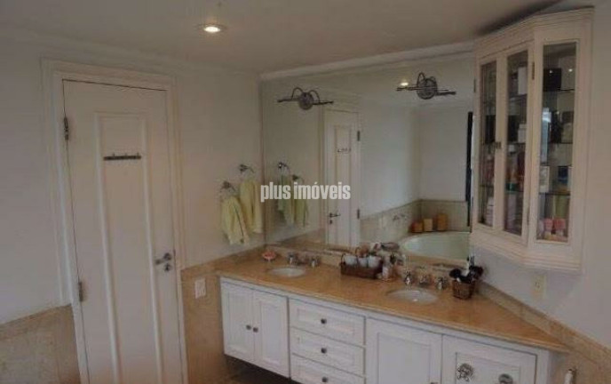 Imagem Apartamento com 3 Quartos à Venda, 210 m² em Morumbi - São Paulo Imagem Apartamento com 3 Quartos à Venda, 210 m² em Morumbi - São Paulo