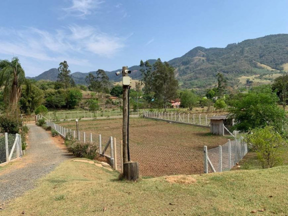 Imagem Imóvel com 4 Quartos à Venda, 45 m² em Centro - Gonçalves Imagem Imóvel com 4 Quartos à Venda, 45 m² em Centro - Gonçalves