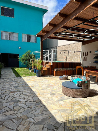 Imagem Sobrado com 3 Quartos à Venda, 442 m² em Osvaldo Cruz - São Caetano Do Sul