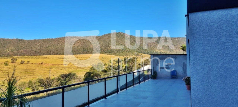 Imagem Casa com 4 Quartos à Venda, 380 m² em Vila Santista - Atibaia