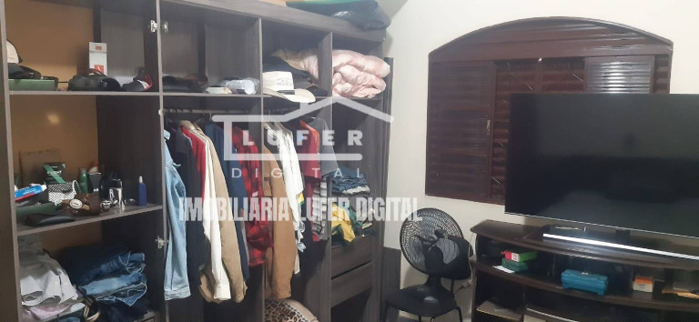 Imagem Casa com 3 Quartos à Venda, 250 m² em Cohab - Américo Brasiliense Imagem Casa com 3 Quartos à Venda, 250 m² em Cohab - Américo Brasiliense