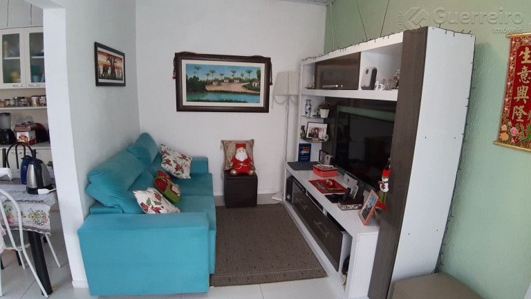 Imagem Casa com 8 Quartos à Venda, 190 m² em Agronômica - Florianópolis Imagem Casa com 8 Quartos à Venda, 190 m² em Agronômica - Florianópolis