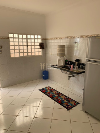 Imagem Casa com 2 Quartos à Venda, 350 m² em Cidade Alta - Cuiabá Imagem Casa com 2 Quartos à Venda, 350 m² em Cidade Alta - Cuiabá