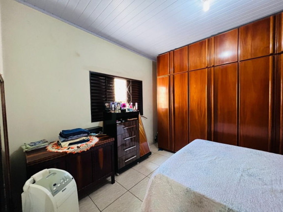 Imagem Casa com 3 Quartos à Venda, 300 m² em Setor Centro Oeste - Goiânia