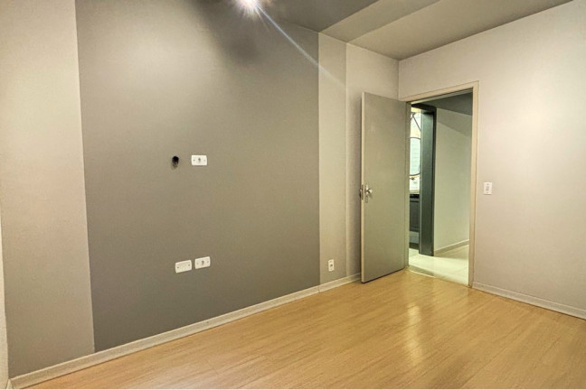 Imagem Apartamento com 1 Quarto à Venda, 44 m² em Bom Fim - Porto Alegre Imagem Apartamento com 1 Quarto à Venda, 44 m² em Bom Fim - Porto Alegre
