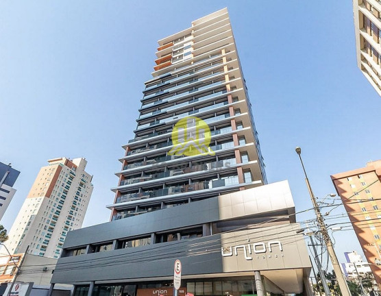 Sala Comercial à Venda, 81 m² em água Verde - Curitiba