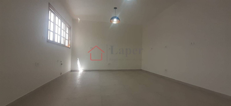 Imagem Sobrado com 3 Quartos à Venda, 250 m² em Vila Monumento - São Paulo