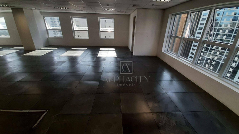 Imagem Sala Comercial à Venda, 126 m² em Alphaville Industrial - Barueri Imagem Sala Comercial à Venda, 126 m² em Alphaville Industrial - Barueri