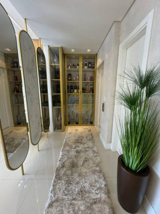 Imagem Apartamento com 3 Quartos à Venda, 123 m² em Centro - Balneário Camboriú Imagem Apartamento com 3 Quartos à Venda, 123 m² em Centro - Balneário Camboriú