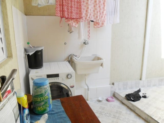 Imagem Casa com 2 Quartos para Alugar,  em Centro - Pindamonhangaba