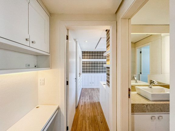 Imagem Apartamento com 3 Quartos à Venda, 120 m² em Petrópolis - Porto Alegre