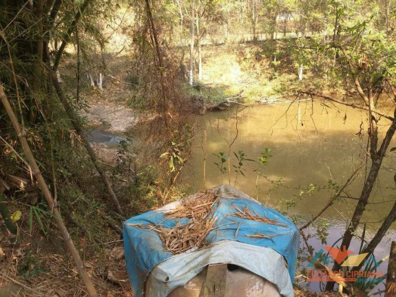 Imagem Fazenda à Venda, 1 m² em Rio Claro - Paraibuna Imagem Fazenda à Venda, 1 m² em Rio Claro - Paraibuna