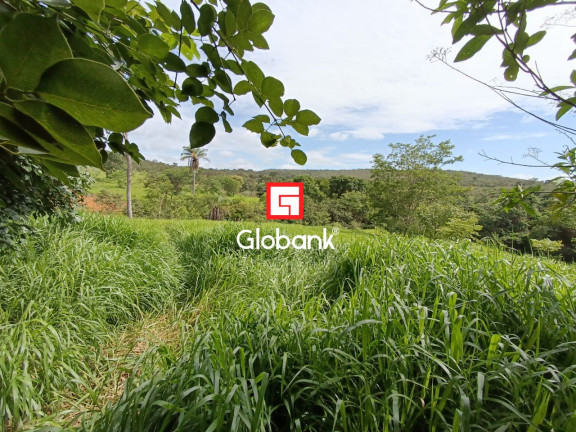 Imagem Imóvel com 3 Quartos à Venda, em Extrema - Montes Claros Imagem Imóvel com 3 Quartos à Venda, em Extrema - Montes Claros