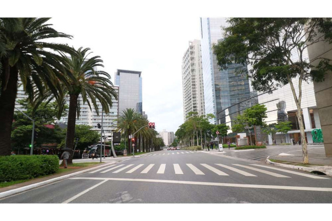Imagem Casa com 5 Quartos à Venda, 200 m² em Morumbi - São Paulo Imagem Casa com 5 Quartos à Venda, 200 m² em Morumbi - São Paulo