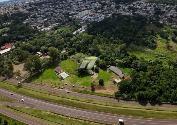 Galpão à Venda,  em Centro - Cascavel