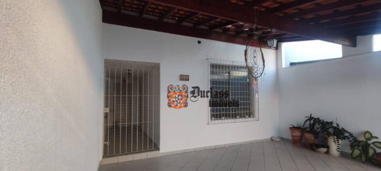 Imagem Sobrado com 4 Quartos à Venda, 131 m² em Centro - Taubaté Imagem Sobrado com 4 Quartos à Venda, 131 m² em Centro - Taubaté
