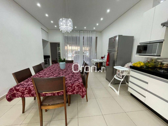 Casa com 3 Quartos à Venda, 140 m² em Setor Santos Dumont - Goiânia