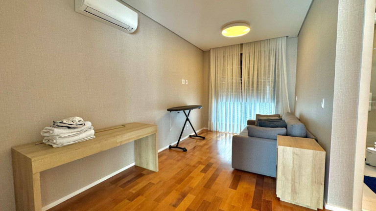 Imagem Casa com 4 Quartos à Venda, 422 m² em Santana De Parnaíba