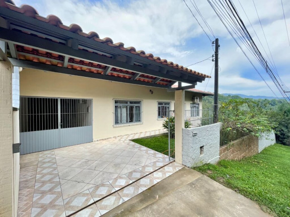 Imagem Casa com 4 Quartos à Venda, 242 m² em Garcia - Blumenau