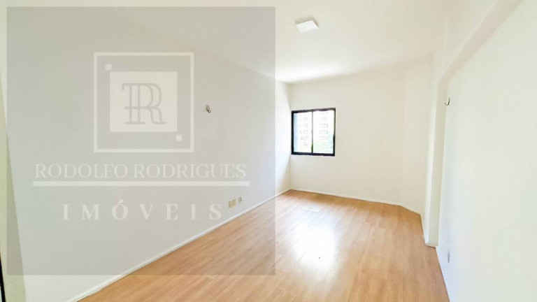 Imagem Apartamento com 3 Quartos à Venda, 179 m² Imagem Apartamento com 3 Quartos à Venda, 179 m²