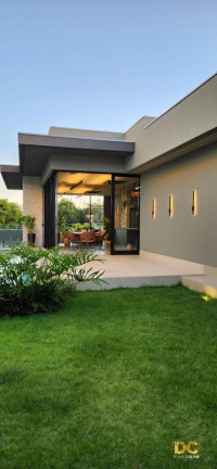 Imagem Casa de Condomínio com 4 Quartos à Venda, 370 m² em Ribeirão Do Lipa - Cuiabá
