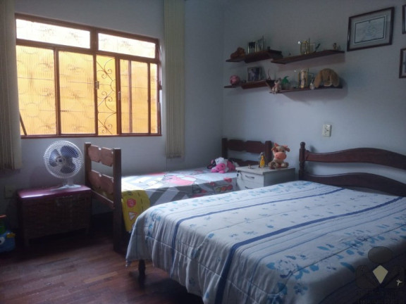 Imagem Casa com 3 Quartos à Venda, 420 m² em Betânia - Belo Horizonte Imagem Casa com 3 Quartos à Venda, 420 m² em Betânia - Belo Horizonte