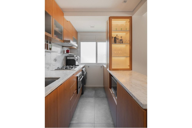 Imagem Apartamento com 2 Quartos à Venda, 67 m² em Vila Ipiranga - Porto Alegre Imagem Apartamento com 2 Quartos à Venda, 67 m² em Vila Ipiranga - Porto Alegre