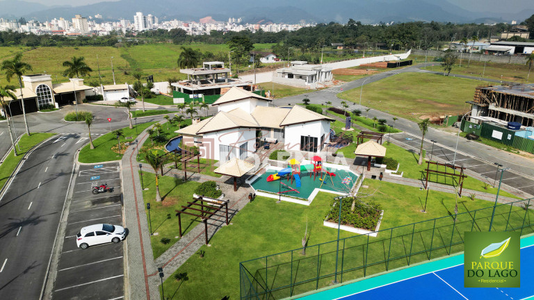 Imagem Terreno à Venda, em Centro - Camboriú Imagem Terreno à Venda, em Centro - Camboriú