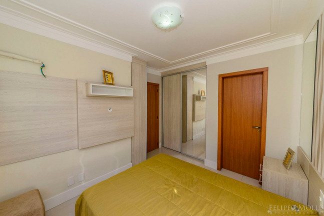 Imagem Apartamento com 3 Quartos à Venda, 71 m² em Medianeira - Porto Alegre