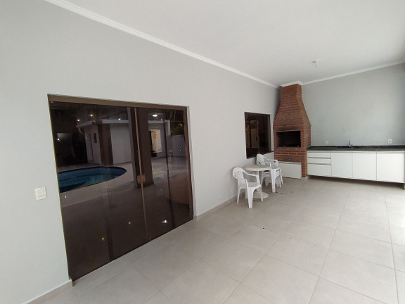 Imagem Imóvel com 4 Quartos à Venda, em Riviera - Bertioga Imagem Imóvel com 4 Quartos à Venda, em Riviera - Bertioga