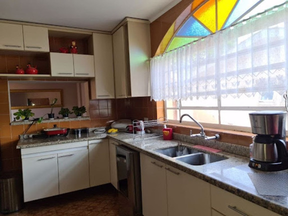 Imagem Casa com 6 Quartos à Venda, 225 m² em Cidade Satélite - Atibaia