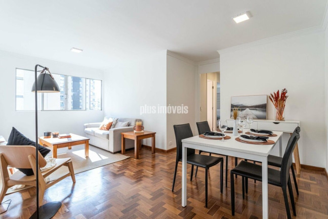 Apartamento com 3 Quartos à Venda, 100 m² em Moema - São Paulo