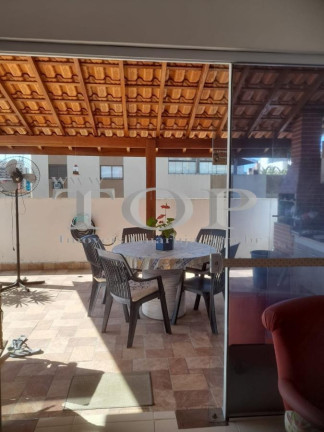 Imagem Cobertura com 3 Quartos à Venda, 120 m² em Enseada - Guarujá