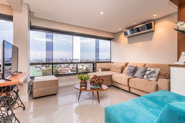Imagem Imóvel com 4 Quartos à Venda, 210 m² em Jardim Planalto - Porto Alegre Imagem Imóvel com 4 Quartos à Venda, 210 m² em Jardim Planalto - Porto Alegre